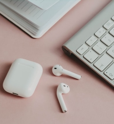 3-best-airpods-deals-you-can-get-right-now-on-amazon