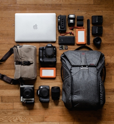 best-tech-organizer-bags-to-protect-your-gadgets